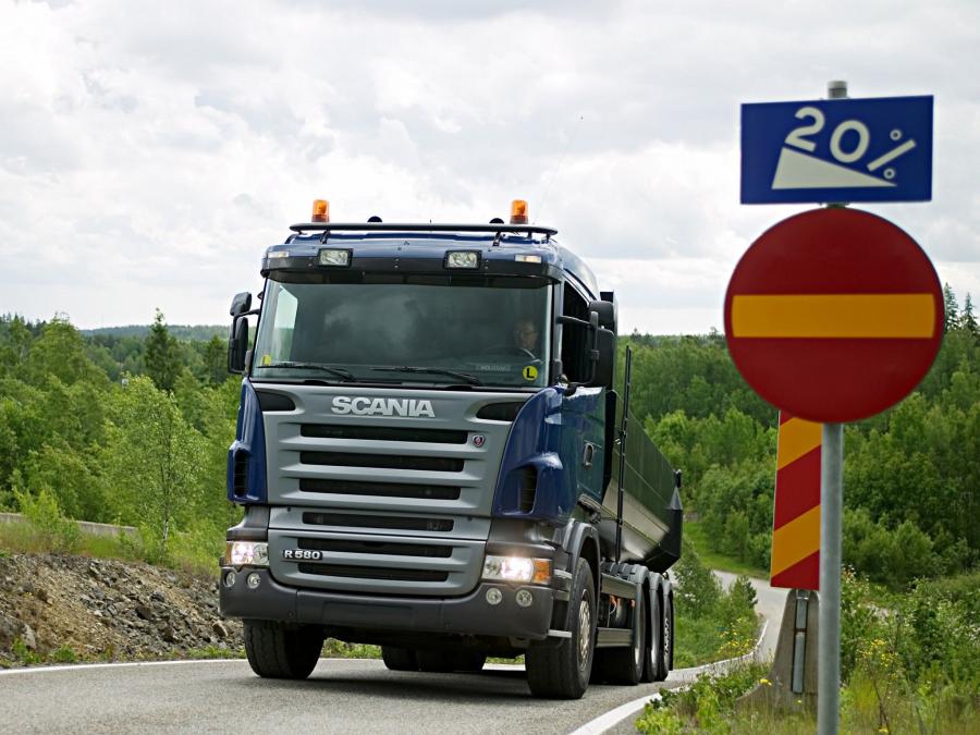  Scania R580 8x4 Tipper 2004 года  (фото 3 из 3)